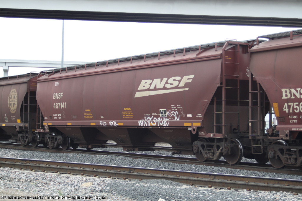 BNSF 487141